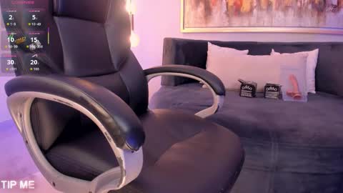 Sophie online show from December 2, 11:03 pm