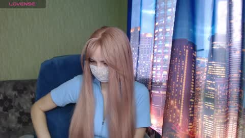 Sophie online show from April 1, 8:37 am