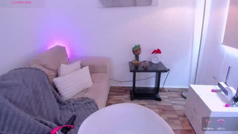 Sophie online show from February 24, 4:10 pm