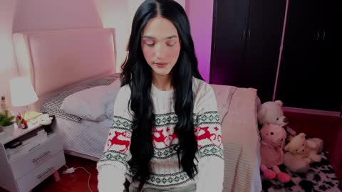    online show from December 17, 1:38 pm