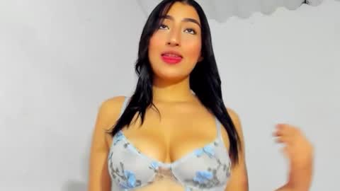 sophiee veryhot online show from September 26, 3:14 am