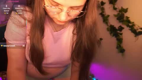 Snapshot of sophieedreams chatting on October 22, 2:41 pm sophieedreams online show from October 22, 2:41 pm