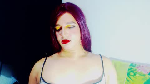 sophiehillsxo online show from January 18, 4:21 am