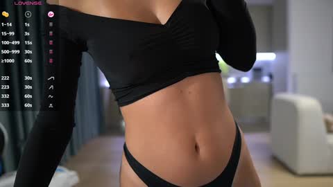       online show from November 20, 10:40 pm