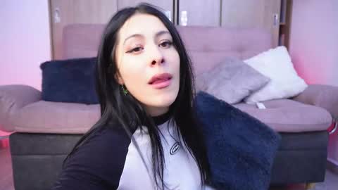 Sophiie online show from March 12, 4:16 am