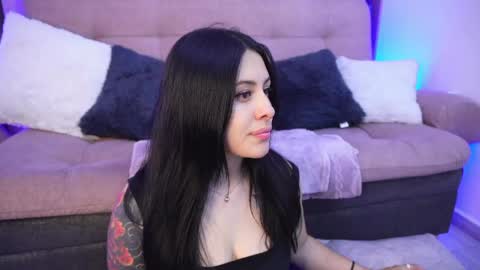 Sophiie online show from April 16, 3:17 am