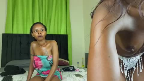 sophisticated_seline online show from April 7, 4:47 am