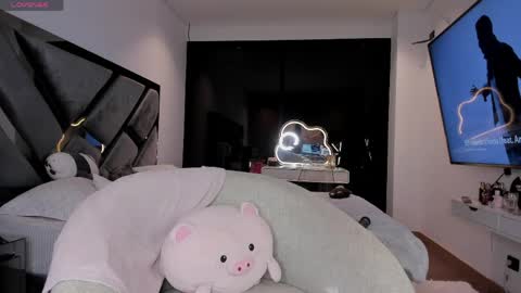 Sophy online show from April 18, 5:31 am