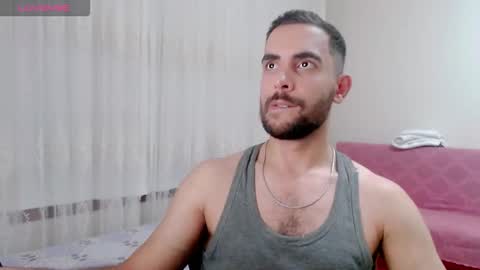 luis online show from November 29, 9:55 pm