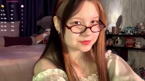 lily online show from January 11, 9:15 am