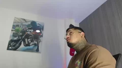 soy_apolo online show from September 20, 8:56 pm