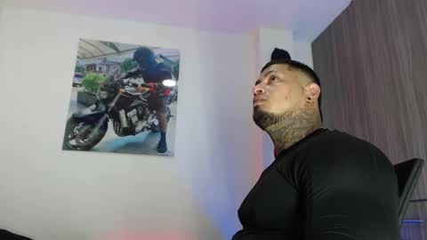 soy_apolo online show from October 9, 3:28 pm