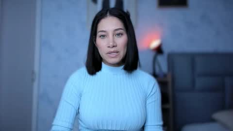 Snapshot of soytulu_ chatting on October 25, 3:45 pm brisa  s online show from October 25, 3:45 pm