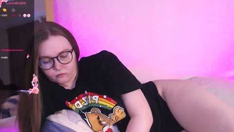 space_frog_ online show from January 6, 1:08 pm