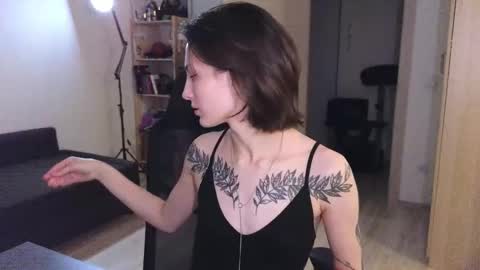 Roxy online show from October 5, 6:26 pm