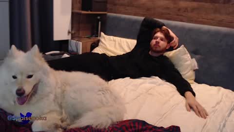 Snapshot of spaisenok chatting on December 28, 11:37 pm Mike online show from December 28, 11:37 pm