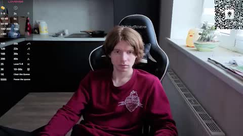 Snapshot of spaisenok chatting on October 21, 12:10 pm Mike online show from October 21, 12:10 pm