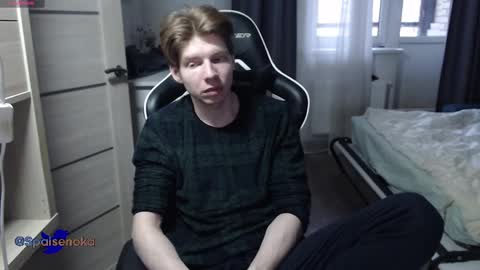 Snapshot of spaisenok chatting on February 25, 5:41 am Mike online show from February 25, 5:41 am