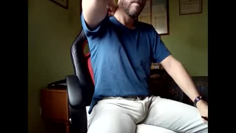 Manu  online show from February 12, 3:37 pm