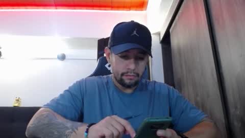     online show from February 1, 4:53 am