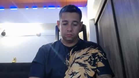     online show from March 4, 5:04 am