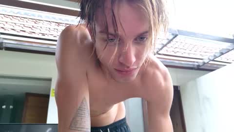 Sasha --  online show from March 2, 5:08 am