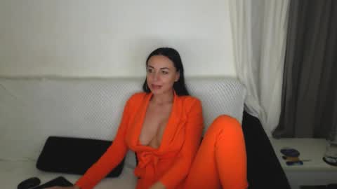 Carla online show from December 1, 6:50 pm