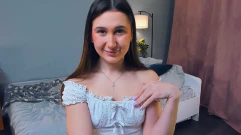 Elva online show from December 13, 7:53 pm