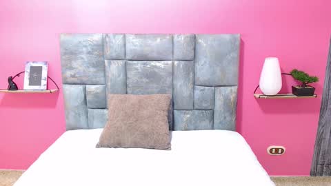 spicyhoney_ online show from October 27, 1:11 pm