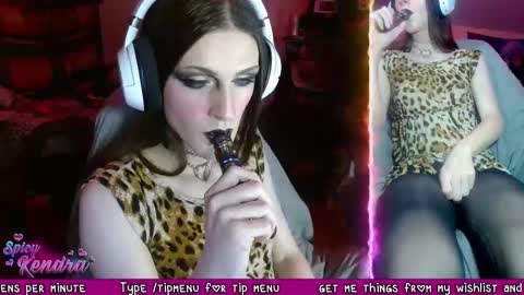 Snapshot of spicykendra chatting on February 20, 3:45 am Kendra online show from February 20, 3:45 am