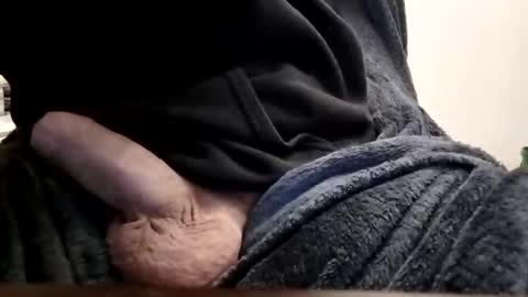 Snapshot of spikyandy chatting on October 18, 1:54 am spikyandy online show from October 18, 1:54 am