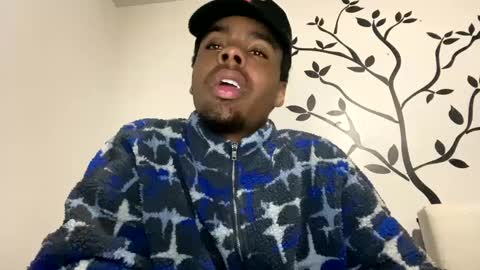 Snapshot of splash516634 chatting on February 13, 6:41 am Twitter Toxiceli2 online show from February 13, 6:41 am