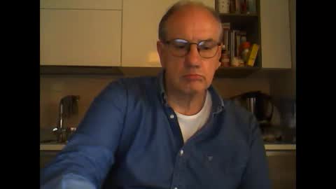 spromo online show from May 31, 6:09 pm