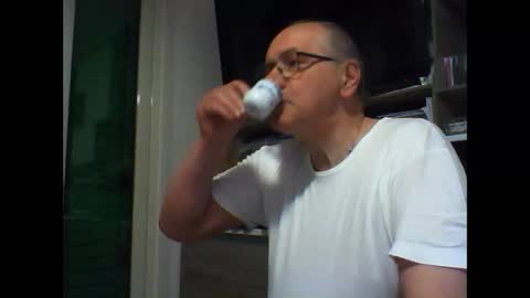 spromo online show from May 31, 3:05 am