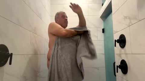 sprtsnut33 online show from November 7, 3:47 pm