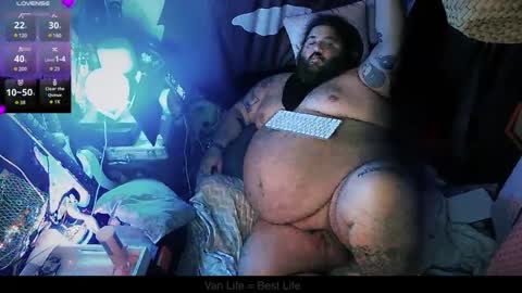 Your Pal Squeaks online show from December 19, 12:24 am