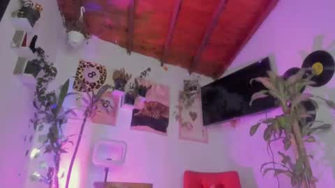 srsexy98 online show from June 17, 12:26 am