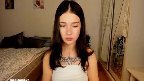Snapshot of ssash1mii chatting on October 22, 11:28 pm Hey guys i miss you so much online show from October 22, 11:28 pm