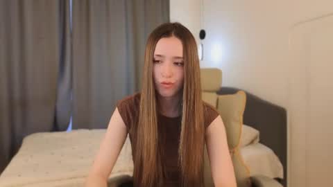 Chloe online show from June 10, 6:01 am