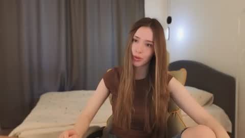 Chloe online show from June 9, 5:51 am