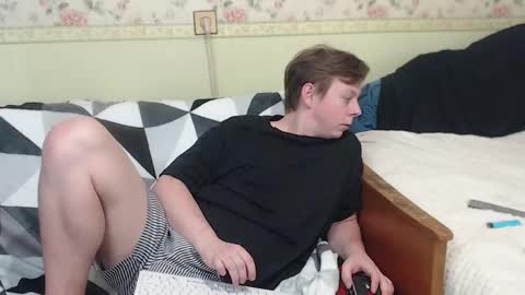 Snapshot of st_rudy chatting on February 6, 9:22 am Joe Peach online show from February 6, 9:22 am