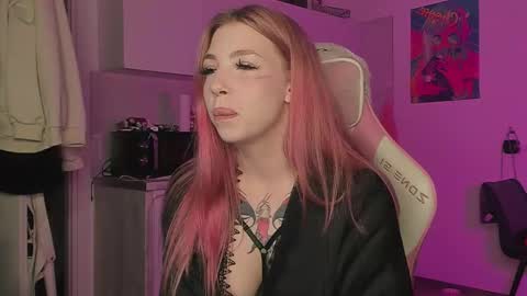 Stacy online show from September 17, 6:00 pm