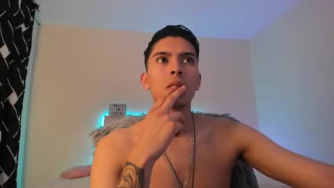 Stand and Rose online show from February 23, 6:04 am