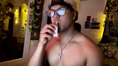 Kayx online show from February 21, 8:06 am