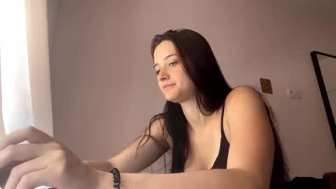 Lola online show from June 29, 10:59 am