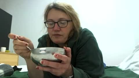 starlagurl online show from December 14, 11:39 am