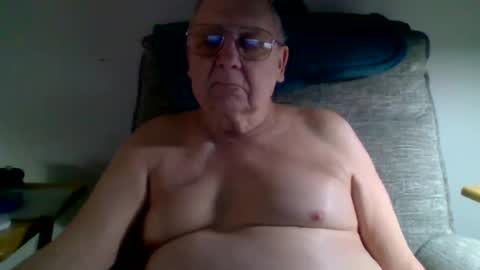 starman40003131 online show from February 15, 3:22 pm