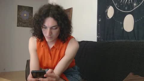 Evan online show from June 4, 6:47 pm