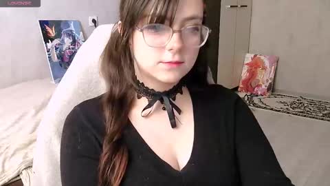 staywithyuki online show from February 22, 7:34 am