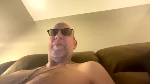 steel259373 online show from December 3, 6:58 am